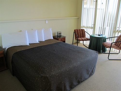 Shortland Court Motel Thames Extérieur photo
