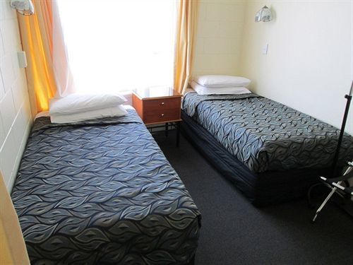 Shortland Court Motel Thames Extérieur photo